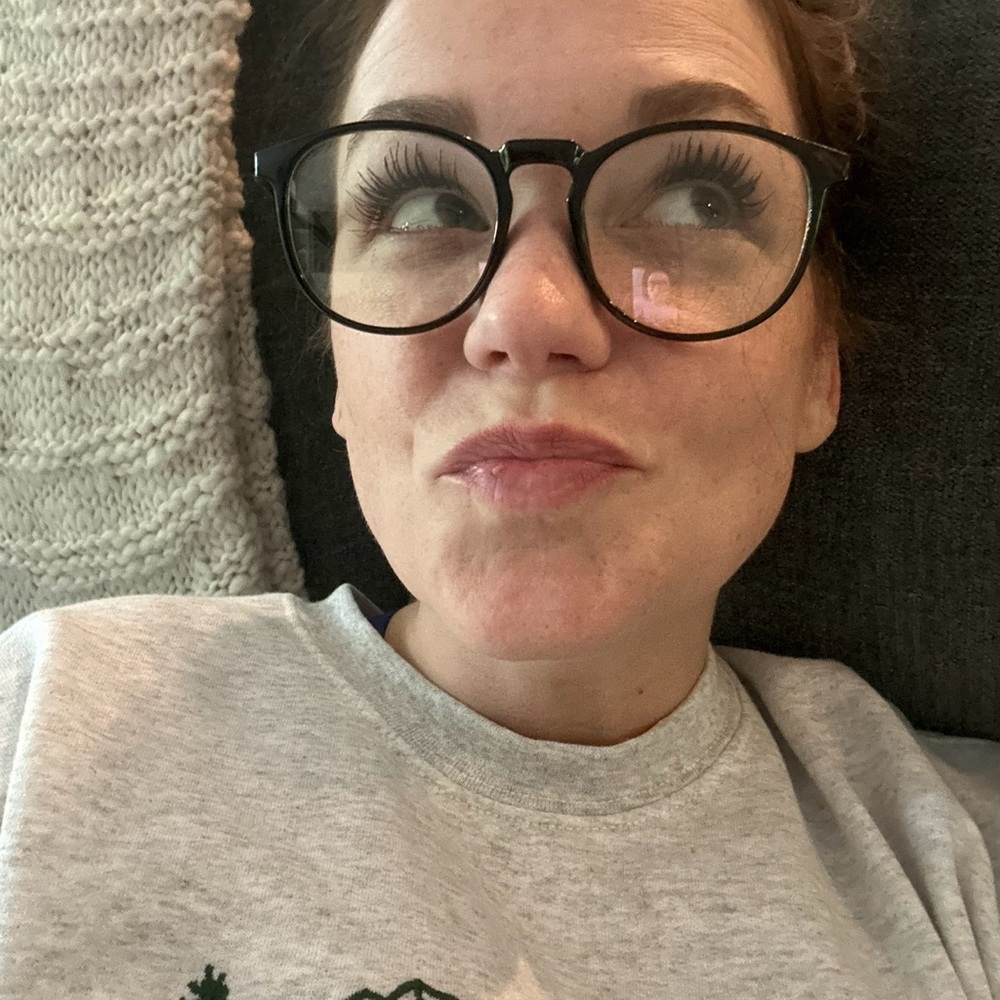 Meet your Posher, Dara